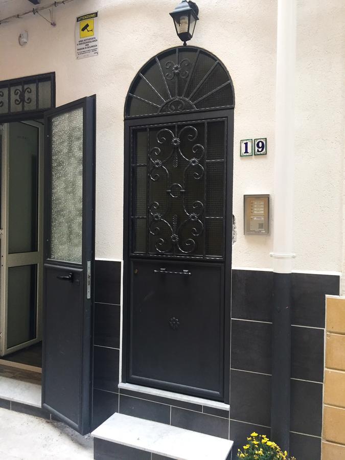 B&B Sicilia Palermo Bagian luar foto